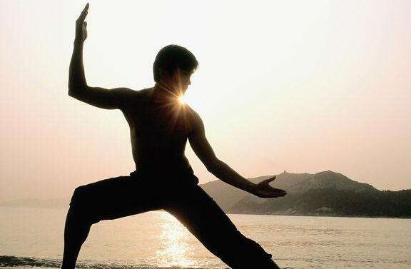 不管傳統(tǒng)武術(shù)的是是非非，啟睿更關(guān)心礦用鉆機這片江湖